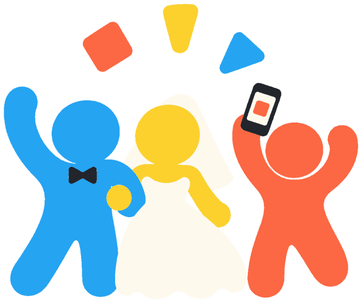 新郎新婦と、スマホを掲げるゲスト